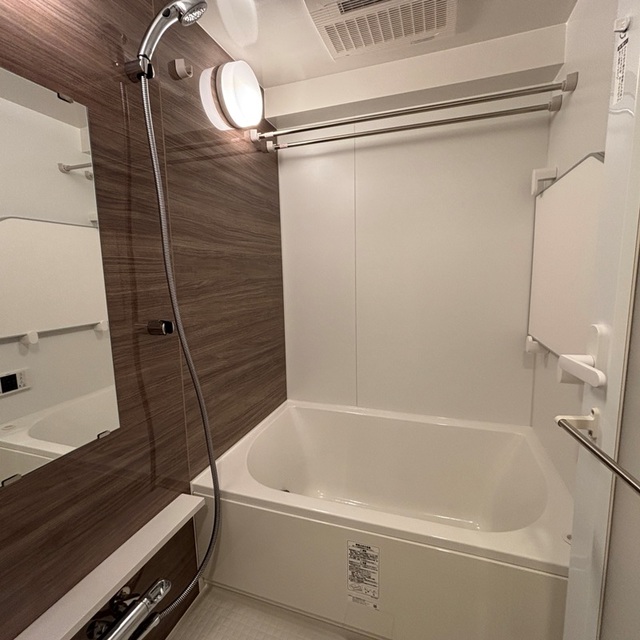 バス・シャワールーム　※写真は同タイプ住戸です。