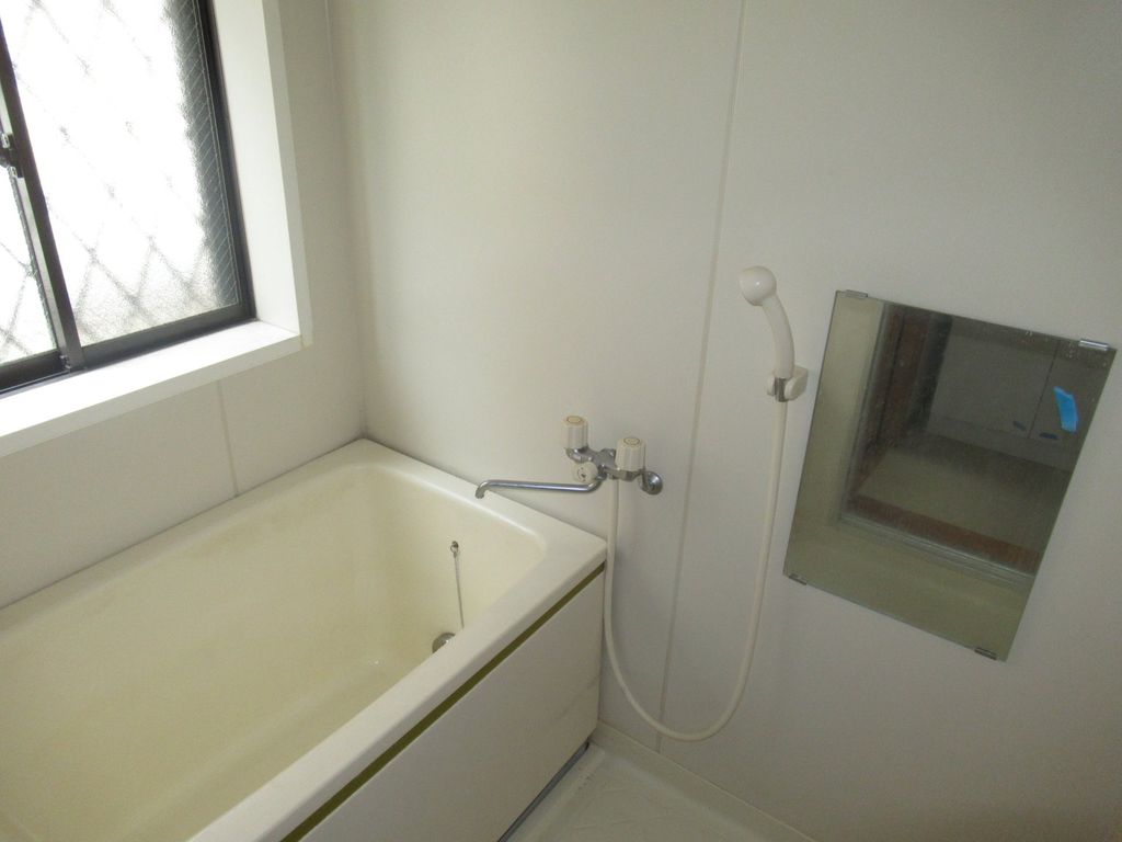 バス・シャワールーム　バス