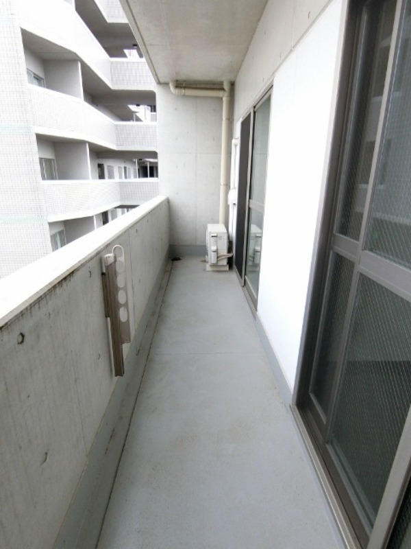 バルコニー　図面と現状に相違がある場合には現状を優先