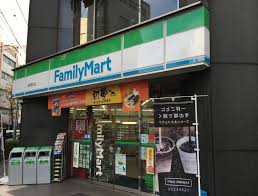 コンビニ　ファミリーマート神田駅北店（コンビニ）まで151m