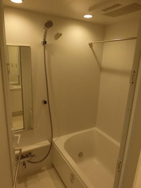 バス・シャワールーム　日々の暮らしに欠かせないお風呂です