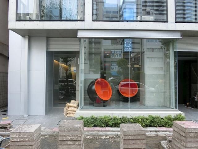 エントランス　建物の内部です