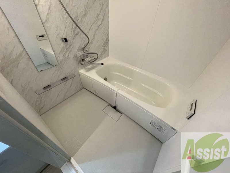 バス・シャワールーム　お風呂になります。一日の疲れを癒してくださいね。