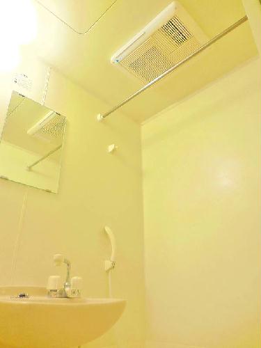 その他設備　浴室換気乾燥機完備。雨の日のお洗濯も安心です。