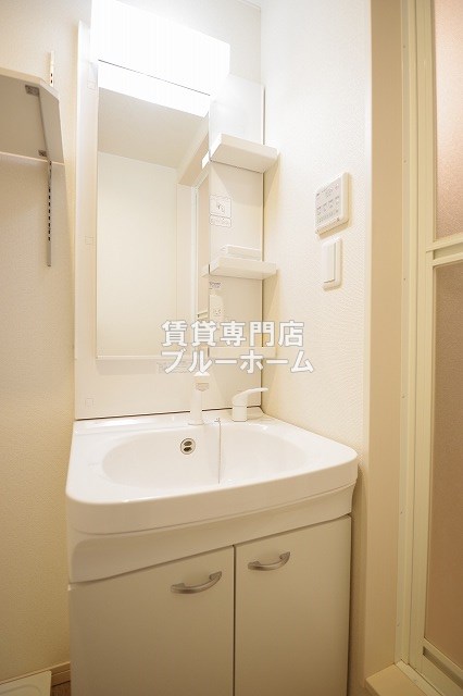 洗面設備　独立洗面台あります！