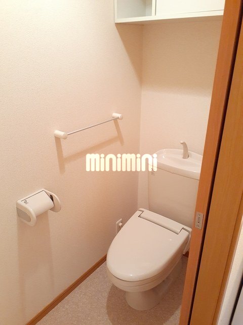 トイレ　ウォームレットのついたトイレです。