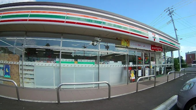 コンビニ　セブンイレブン 伊勢原東海大学病院前店（コンビニ）まで112m