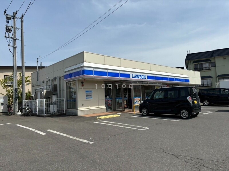 コンビニ　ローソン青森久須志一丁目店（コンビニ）まで430m