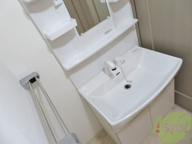 洗面設備　シャンプードレッサー。身支度はここでばっちり。