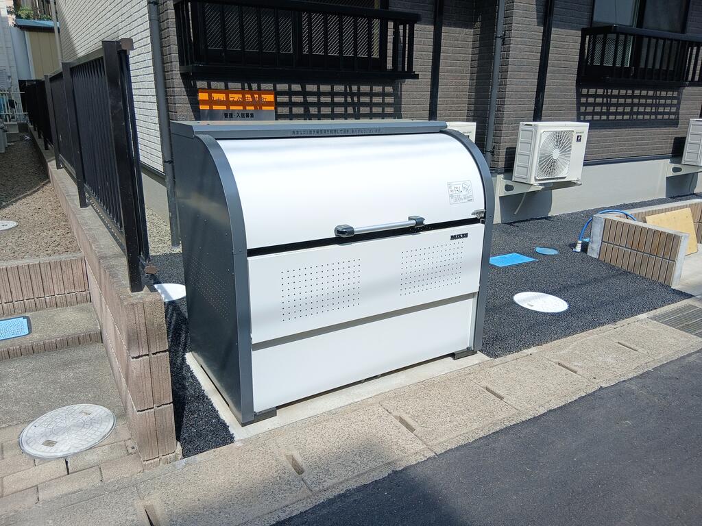 その他　敷地内ごみ置き場