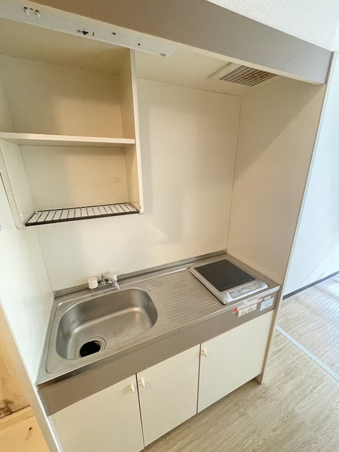 キッチン　※別部屋参考写真