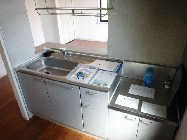 キッチン　２口ガスコンロも置ける