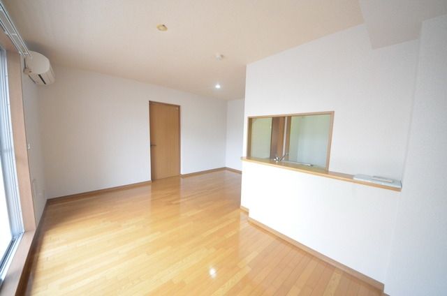 居室・リビング　☆憧れますねー！カウンターキッチン☆