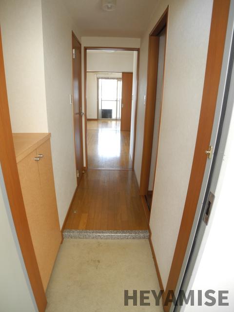 玄関　※同間取りの別の階のお部屋の画像です※