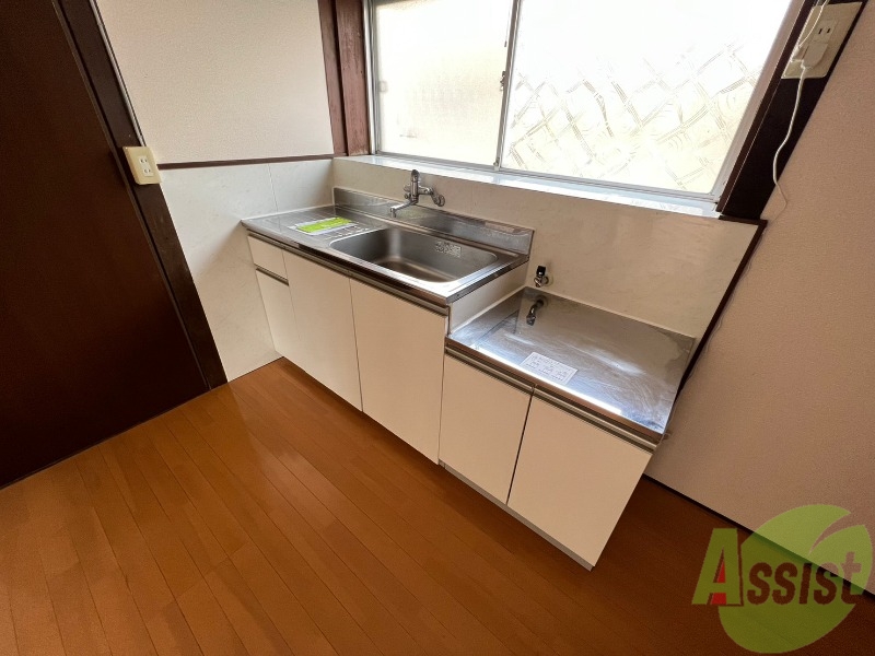 キッチン　キッチンは長さも幅もちょうどいい広さでした。