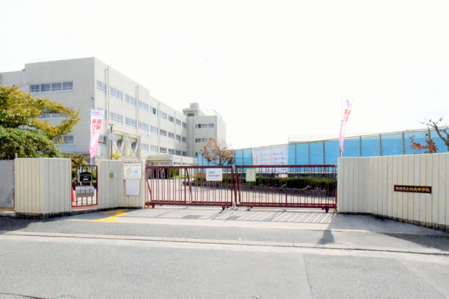 中学校　如是中学校（学区はご確認ください）（中学校）まで210m