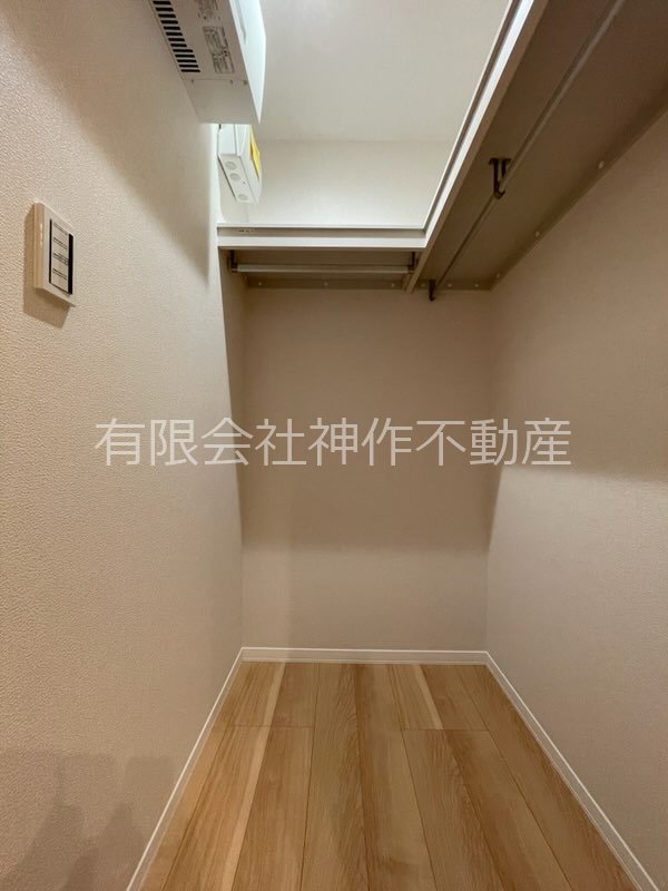 収納　ウォークインクローゼット