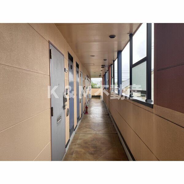 玄関　建物の内部です