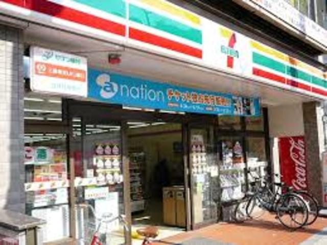 コンビニ　セブンイレブン大阪立売堀1丁目東店（コンビニ）まで302m