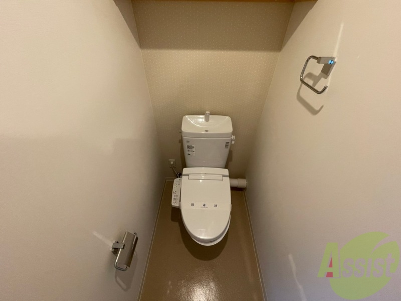 トイレ　こちらはトイレです。清潔感があり、安心して使用できます。