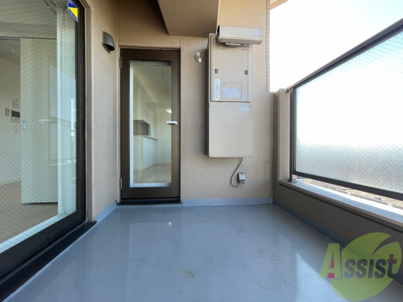 バルコニー　バルコニーです。洗濯物を干したり一息ついたりできますね！