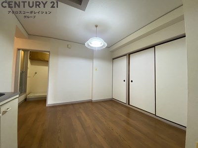 居室・リビング　洗面所と和室に繋がる7帖のダイニング♪