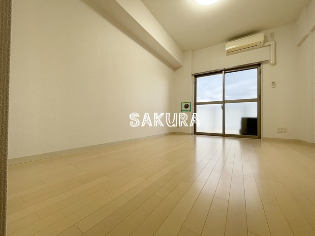 居室・リビング　開放感のあるゆったりとしたお部屋です♪