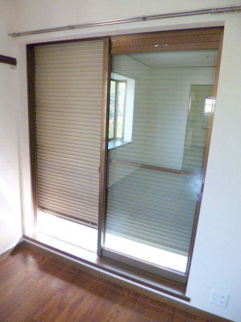 セキュリティ　★安心の防犯シャッター★