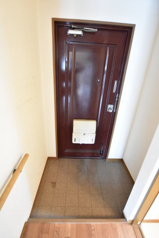 玄関　同物件、類似間取りのイメージ写真です。