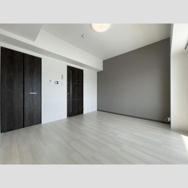 居室・リビング　※写真は同じマンションの違う部屋のものになります。