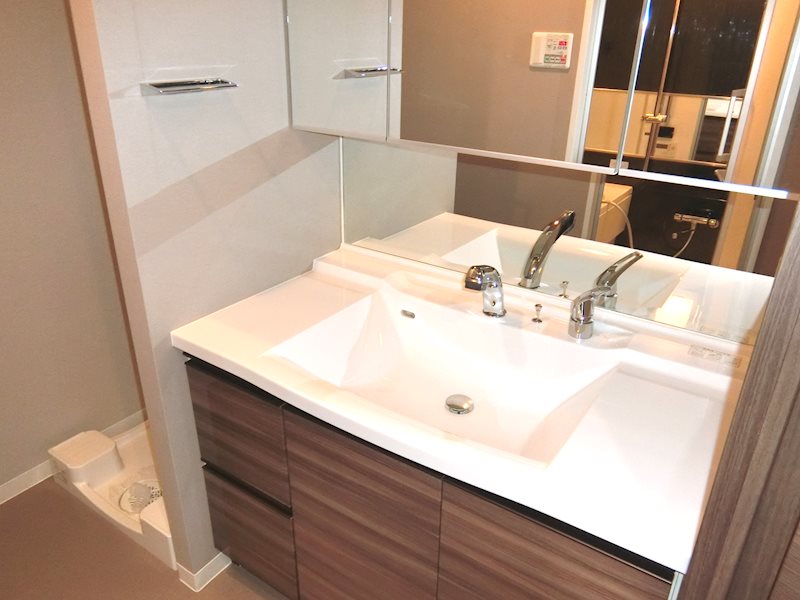 洗面設備　同タイプの参考画像です。