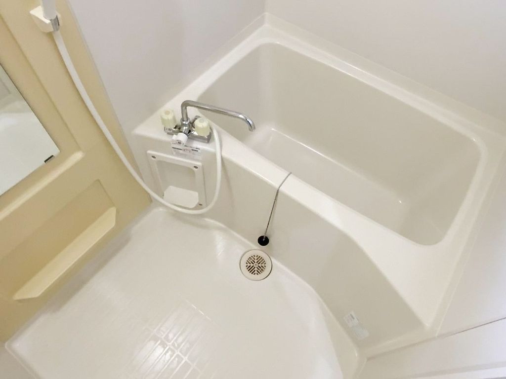 バス・シャワールーム　バス