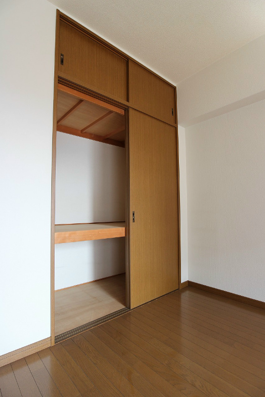 収納　奥行の有る収納。