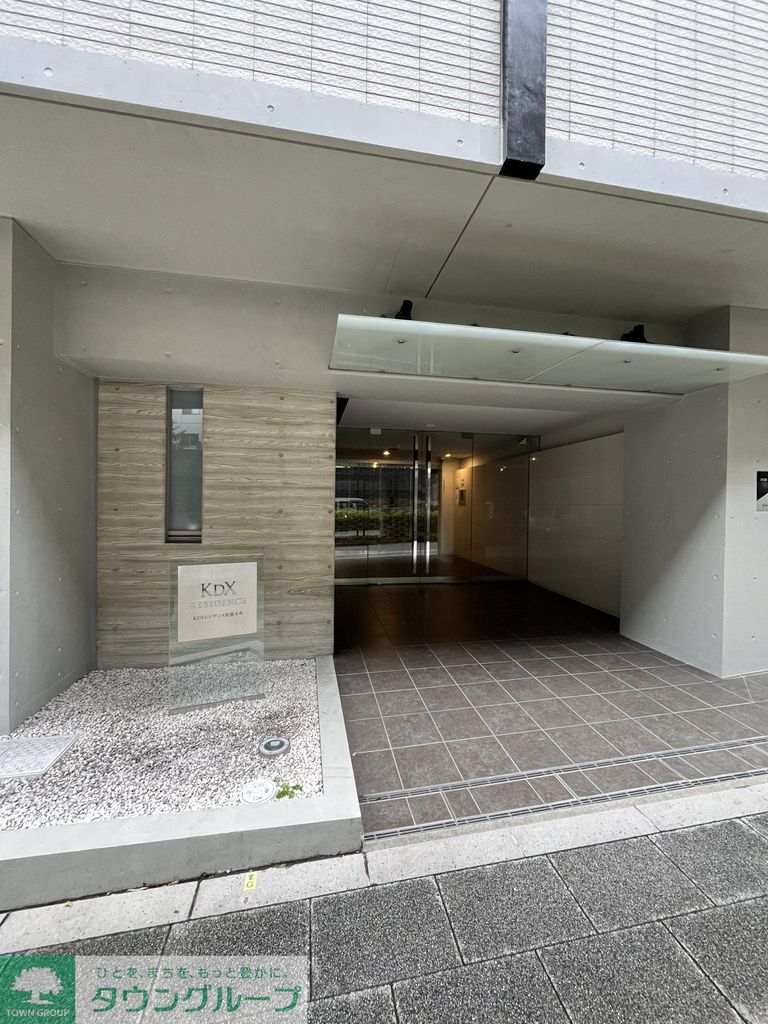 エントランス　バルコニー