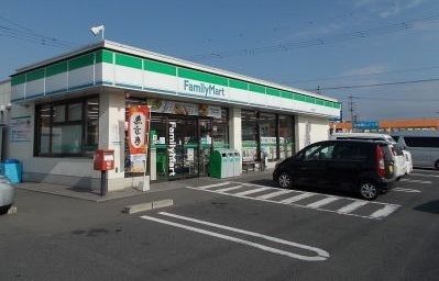 コンビニ　ファミリーマート国分広瀬店（コンビニ）まで350m