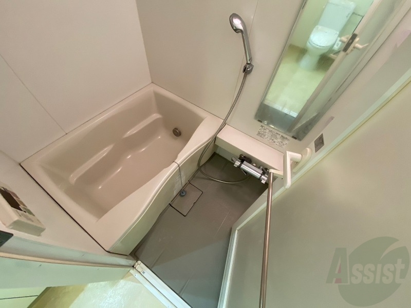 バス・シャワールーム　お風呂です。ゆっくりお風呂につかるのも体に良いですね～