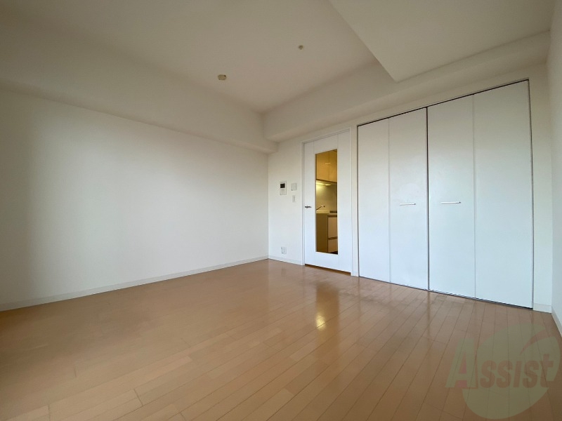 居室・リビング　広くてキレイなお部屋が広がっていて、充実した生活が送れそう。