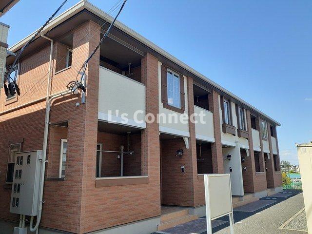 建物外観　２０１５年築のアパートです。