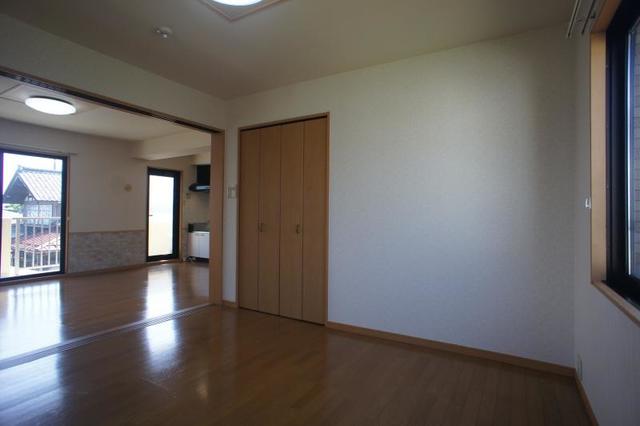 居室・リビング　洋室１