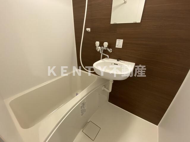 バス・シャワールーム　ゆったり過ごせるお風呂です