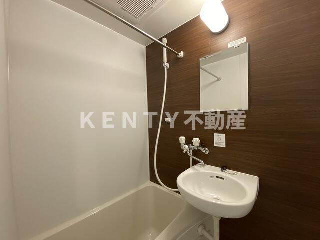 洗面設備　コンパクトで使いやすい洗面所