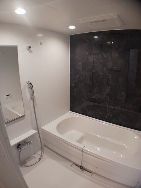 バス・シャワールーム　うどん県のお部屋探しはうどん不動産へ うどんちゃんとLINE