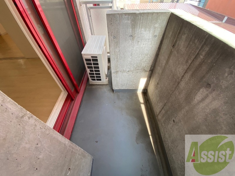 バルコニー　バルコニーです。洗濯物を干したり一息ついたりできますね！