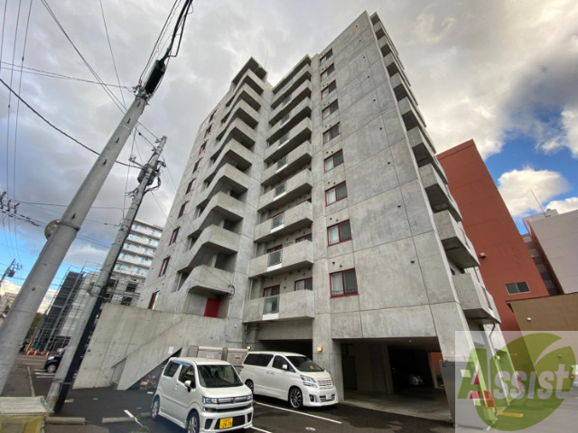 建物外観　札幌市中央区南１１条西「グランカーサ南１１条」