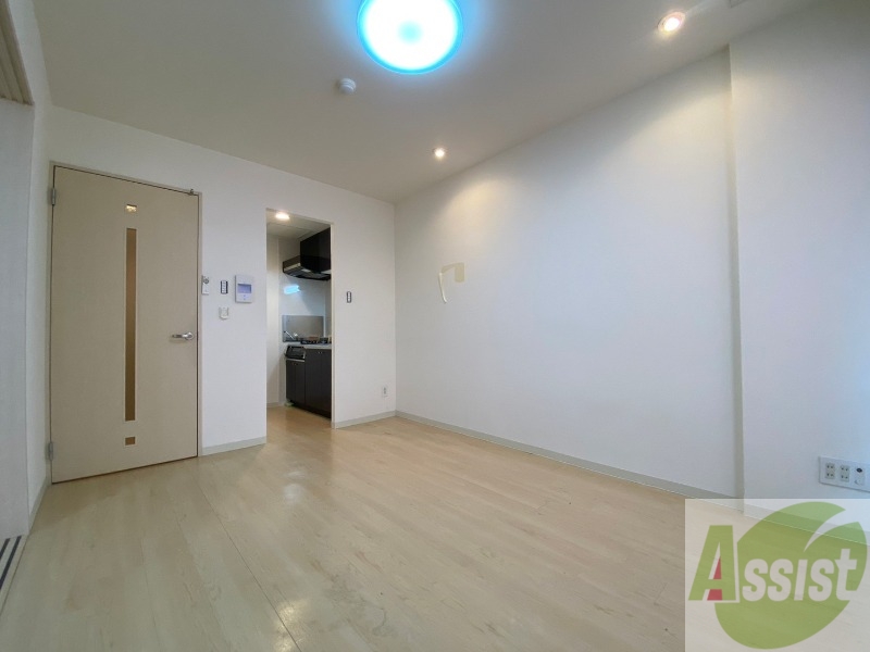 居室・リビング　広くてキレイなお部屋が広がっていて、充実した生活が送れそう。