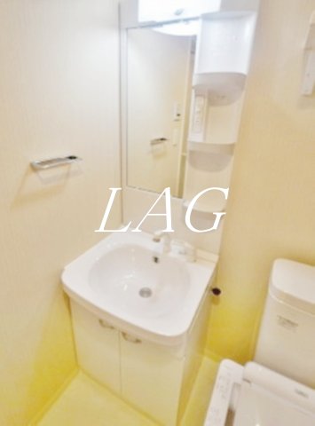 洗面設備　独立洗面台です。