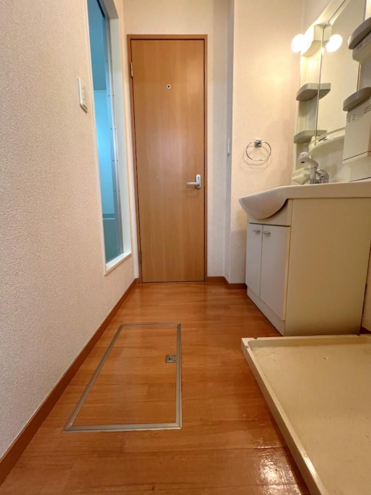 洗面設備　※103号室の画像です