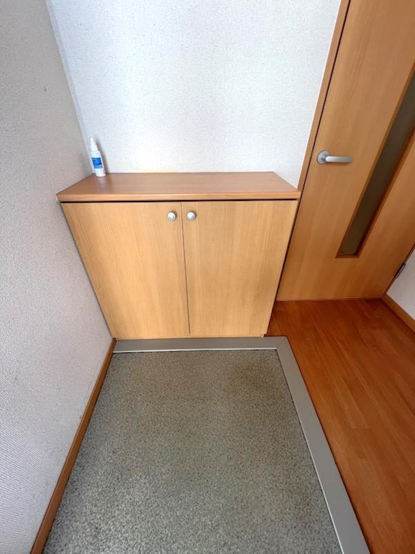 玄関　※103号室の画像です