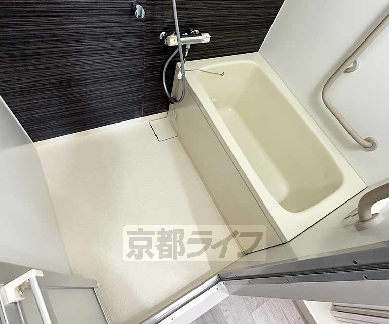 バス・シャワールーム　ピッカピカお風呂！