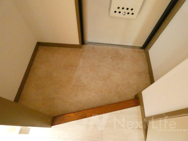 玄関　ノアハヤシ2